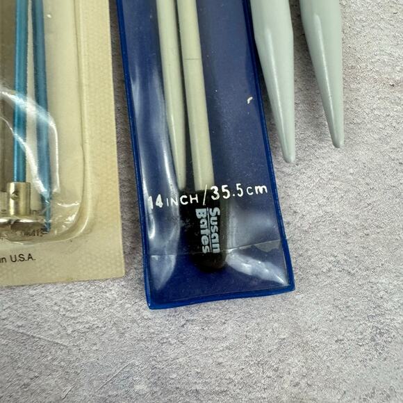 Lot of 5 Pairs of Knitting Needles Susan Bates Mix of Sizes and Plastic & Metal - Picture 4 of 10